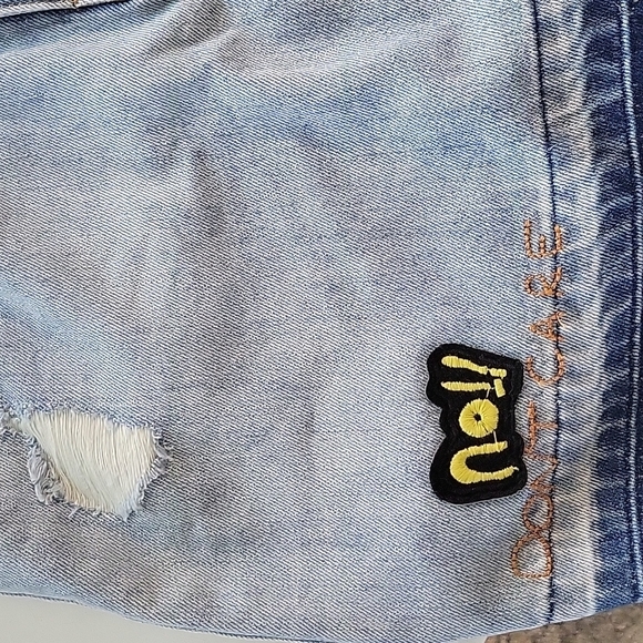Y2K Patch Denim Mini Skirt Sz 6 Juniors Distressed Quote Embroidery NWT - Picture 6 of 8